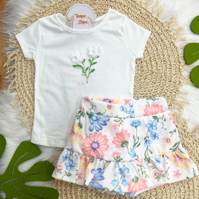 Verão 2027 Conj. Blusa Branca e Shorts saia floral 